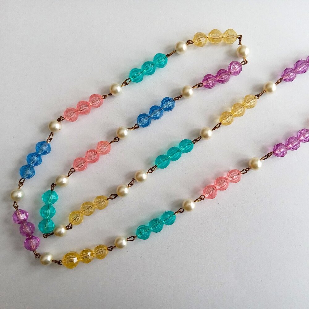 Colorful Beaded Vintage Necklace